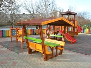 Детская беседка со столом и скамейками Б 02